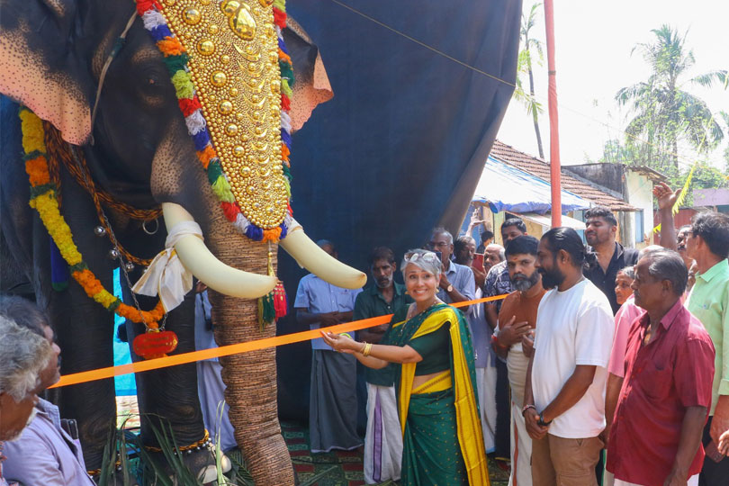 ആലപ്പുഴയിലെ രണ്ട് ക്ഷേത്രങ്ങളിൽ റോബോട്ടിക് ആനകളെ സമർപ്പിച്ച് വോയ്‌സസ് ഫോർ ഏഷ്യൻ എലിഫന്റ്‌സ്